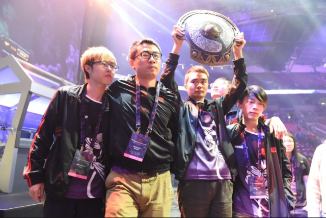 德州扑克高手怕的是坏习惯（坏习惯才是德州扑克高手的克星）