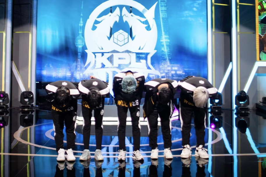 莎士比亚的味道是对的！ DuDu + Life 假装专业超级美味的 KT Rolster 击败了 DN Freecs 。