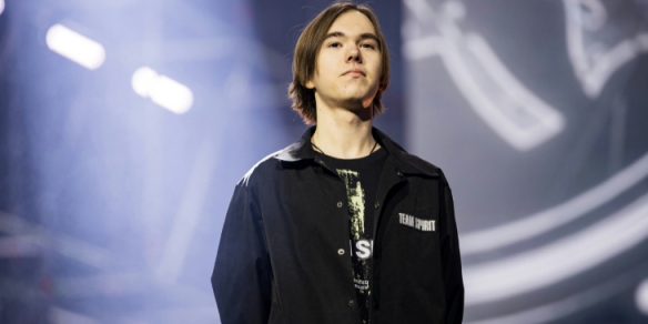 扑克判断如何更稳定（如何提升扑克判断的稳定性）