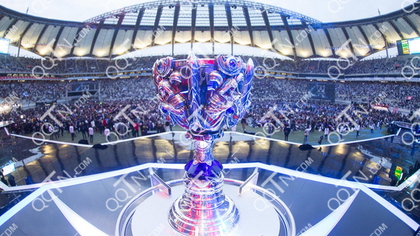 Wink ：今天没有被3-0已经很成功了，能打到第五把说实话还可以了